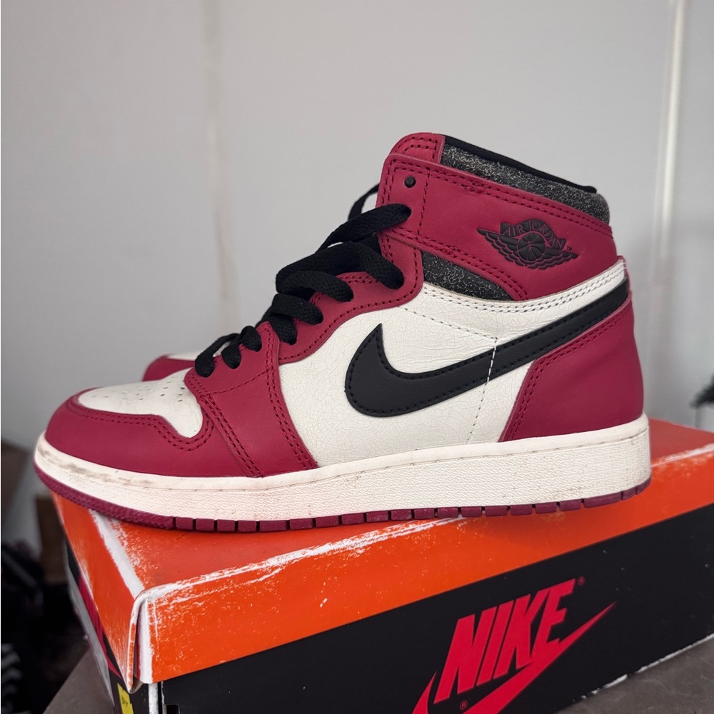 Nike Air Jordan 1 Retro High OG GS Sneakers